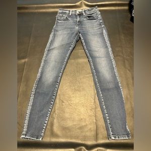 KanCan Estilo Mid-rise skinny jeans sz 26